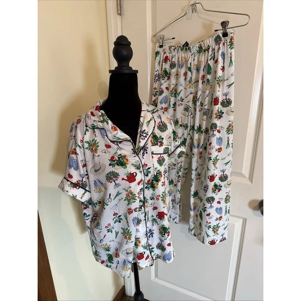 Kate Spade White Colorful IN THE GARDEN Knit Cropped Pajama Set Medium Floral - Picture 1 of 12